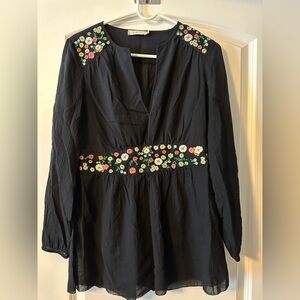 Women’s Tory Burch black sheer long sleeved blouse size 4 (small)